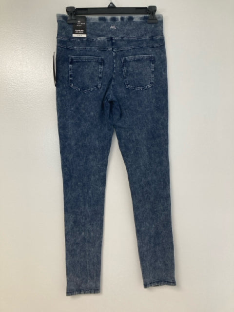 
                  
                    Women's Size Small Andrew Marc Denim Bottom
                  
                