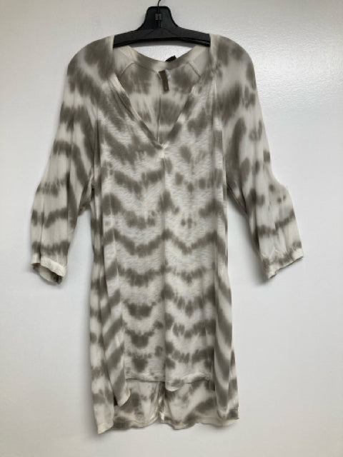 Women's Size Medium XCVI Gray/White Dress